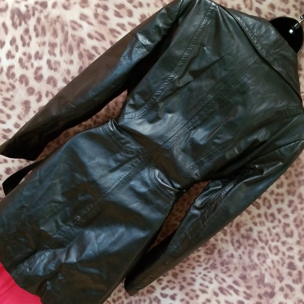 Bad Moon Rising Coat - Picture 4 of 7